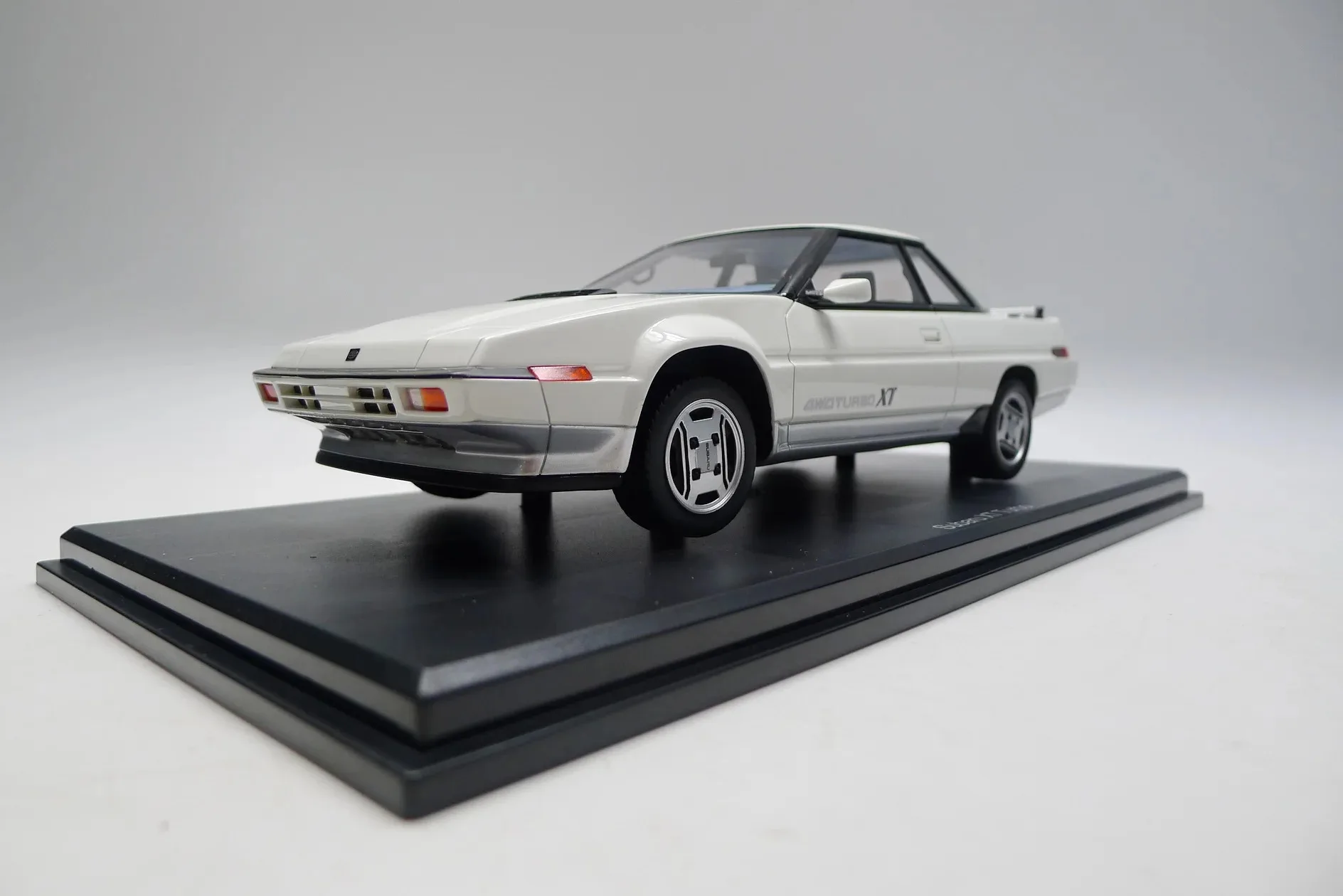 1/18 S ubaru XT Turbo Resin Model Car DNA Collectibles