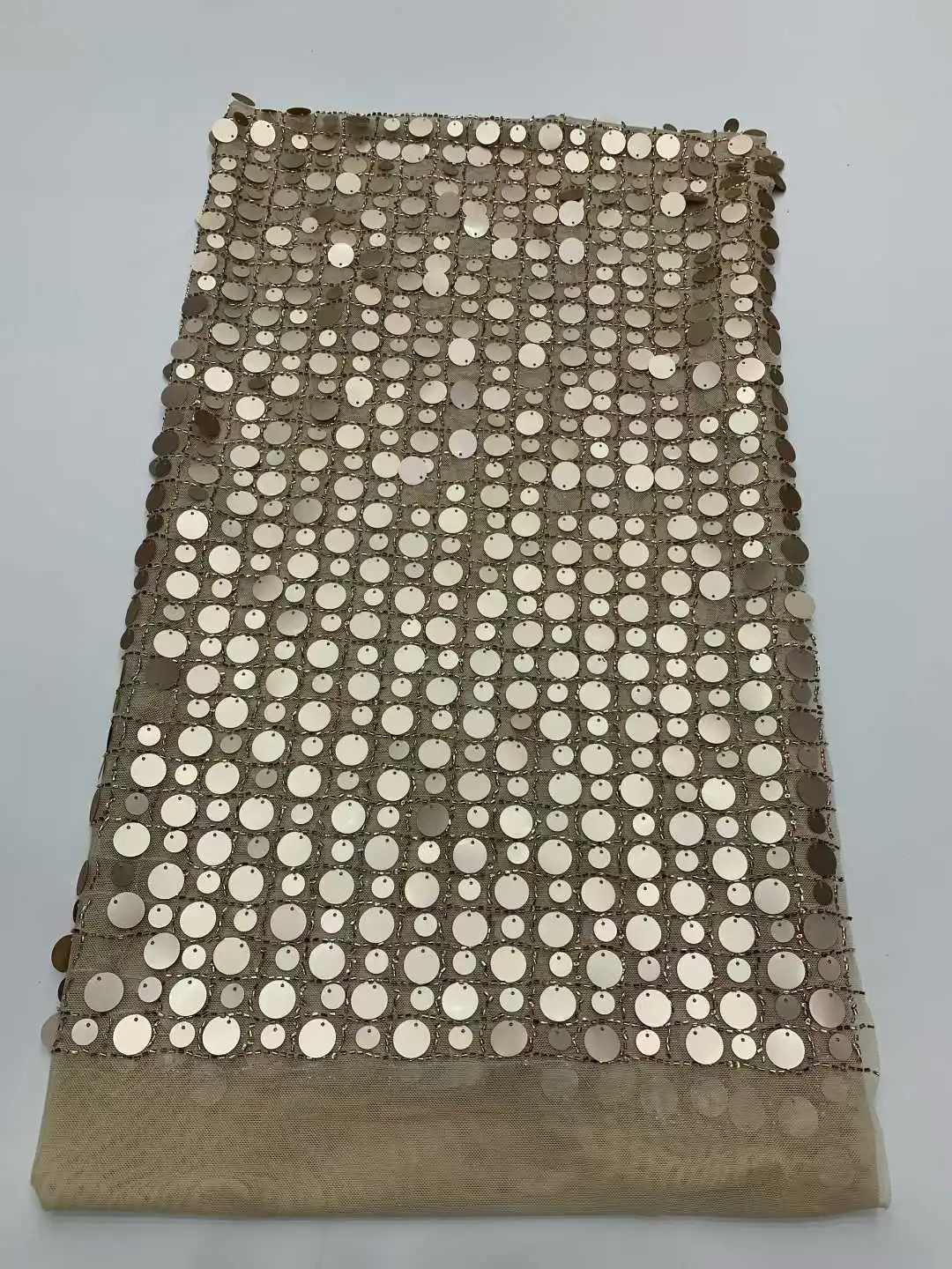 

Новейшая африканская кружевная ткань с пайетками, высококачественная нигерийская тюлевая кружевная ткань для жениха, французская сетчатая кружевная ткань с пайетками 2026 года для платья