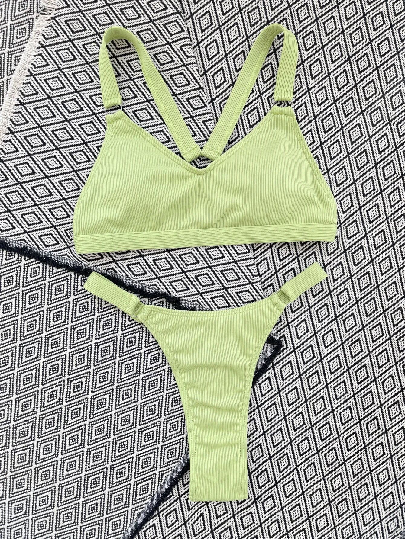 

Сексуальные однотонные комплекты бикини с ребристым металлическим кольцом и пуш-ап, комплект из двух предметов, 2024, женский купальник-стринги, женский купальный костюм, купальники, бикини