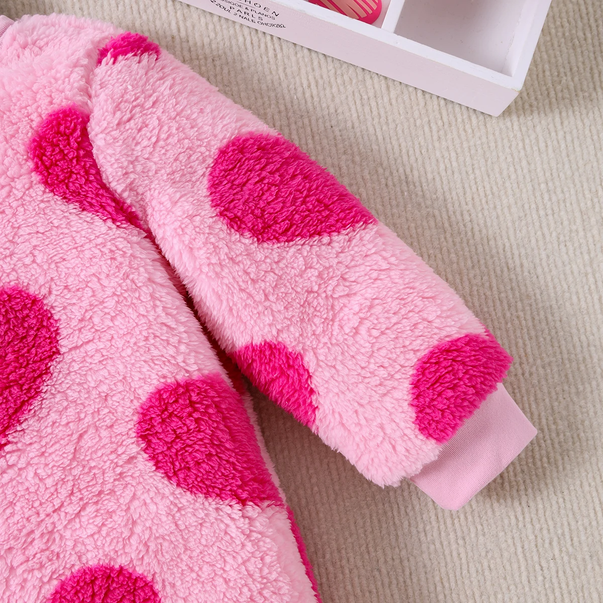 حقيبة نوم بأكمام طويلة وسحاب مطبوع عشوائي على شكل قلب، صوف رقيق، موسم الخريف والشتاء، لطيف وغير رسمي