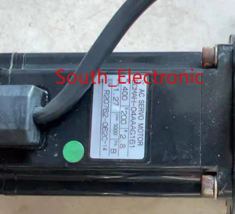 

Серводвигатель SGMAH-04AAAG161, В хорошем рабочем состоянии, бесплатная доставка