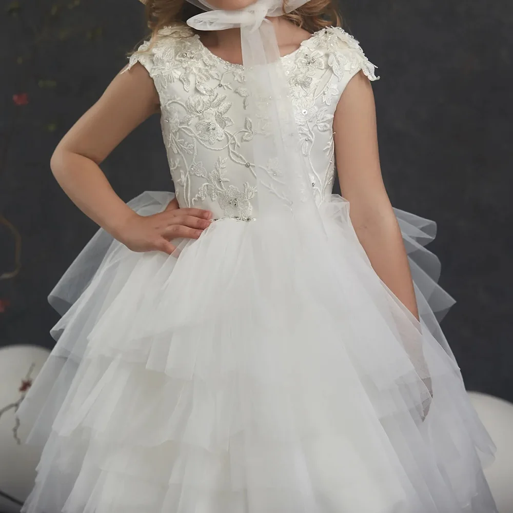 Customized Tulle Flower Girls Dresses Simple Lace Appliques Beading Party Dress Pearls Backless High Low Brush Trail First Commu