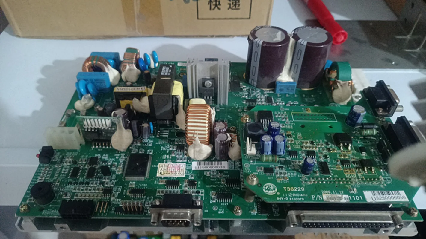 

DAHAO 1900 main board control box industrial sewing machine spare parts