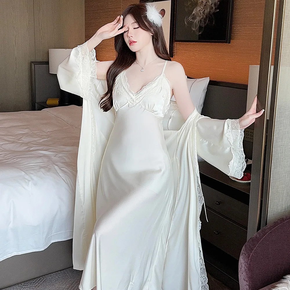 طقم ملابس نوم طويلة من الحرير الجليدي على الطراز الفرنسي مع وسادة صدر مكونة من قطعتين كاجوال مريح للتنفس