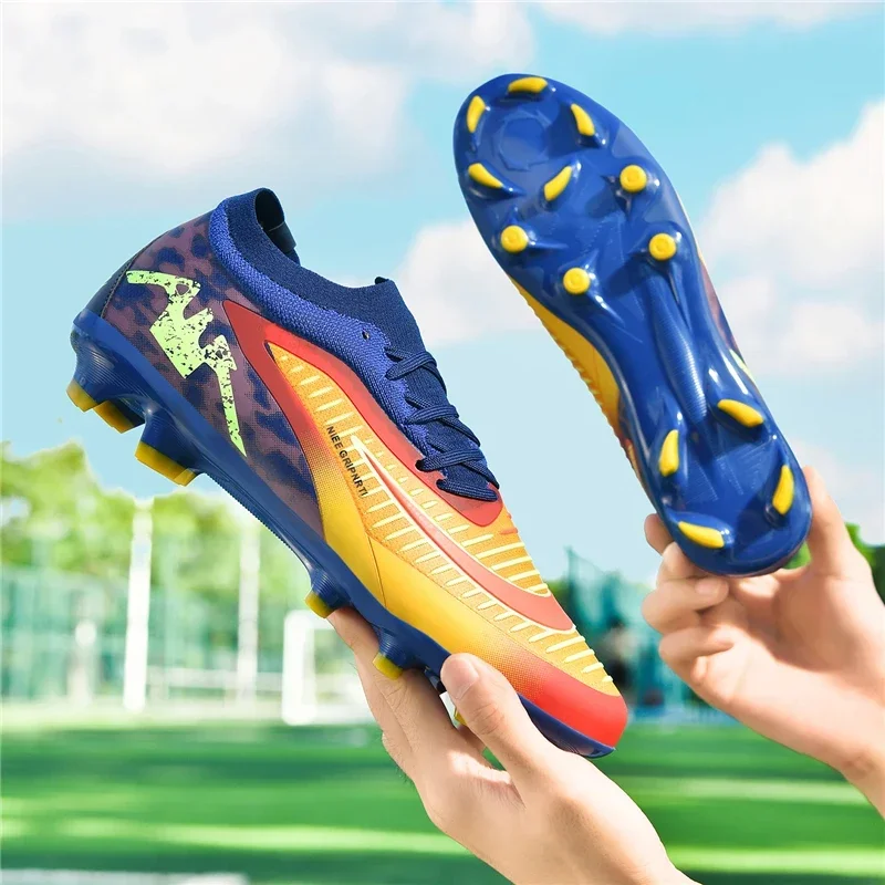 

New Men Football Boots Professional Indoor Training Soccer Shoes Breathable Unisex Ultralight Wholesale Futsal Drop Shipping