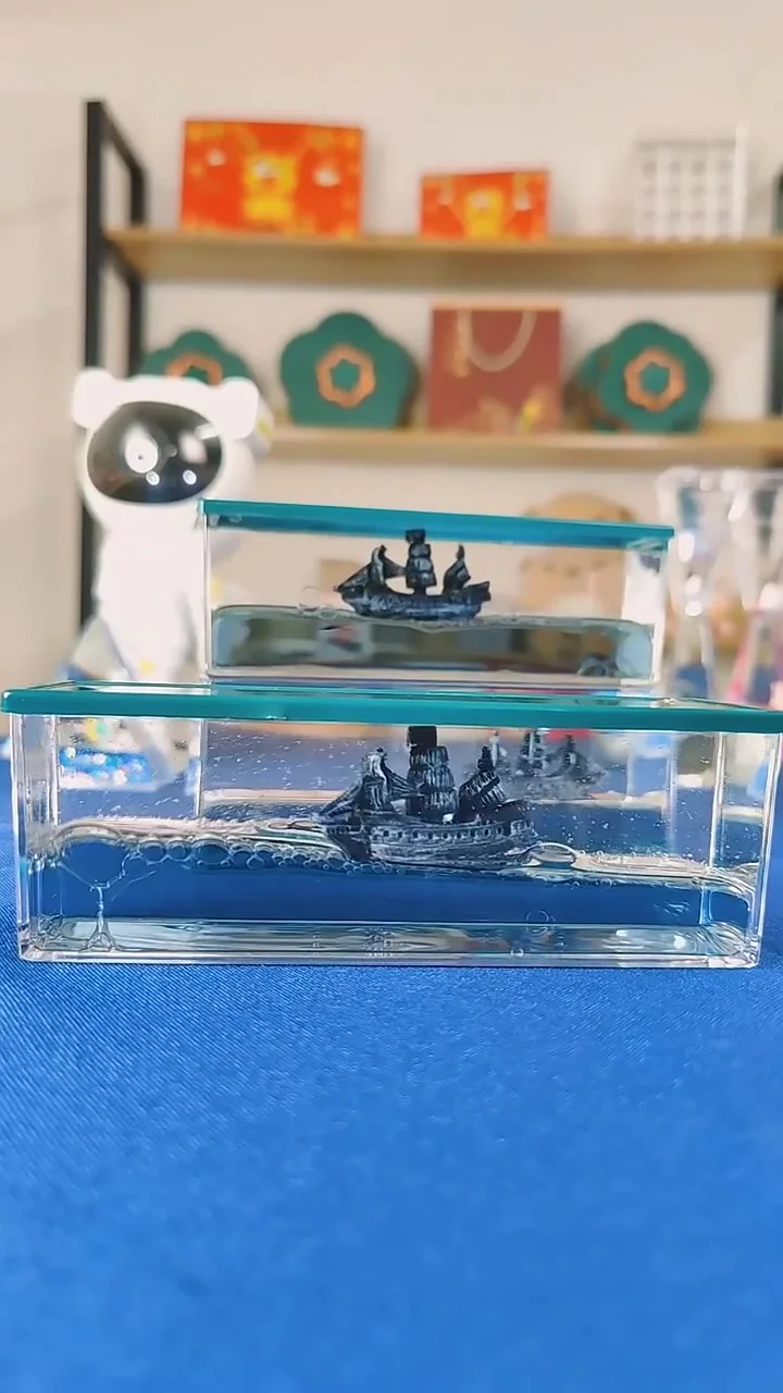 Modèles De Croisière Acrylique Insubmersibles : Décoration Fluide Pour Noël Modèles De Croisière Acrylique Insubmersibles : Décoration Fluide Pour Noël