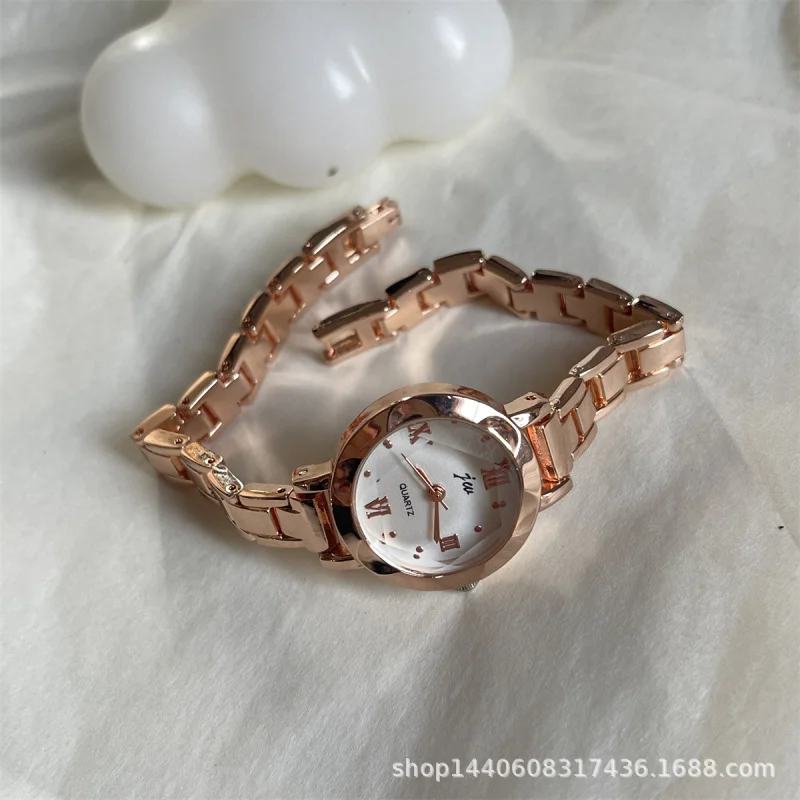 Niszowy okrągły mały zegarek Student Mori Style Bransoletka Stalowy pasek Prosty, pełen wdzięku i drobny zegarek dla kobietMiękki luksusowy retro