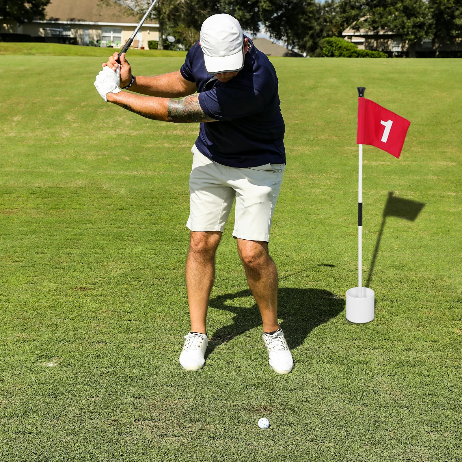 مجموعة واحدة من أدوات سارية علم الجولف خفيفة الوزن من الألياف الزجاجية مع قاعدة ABS علم مرقم قابل للإزالة للتدريب على مستلزمات الجولف