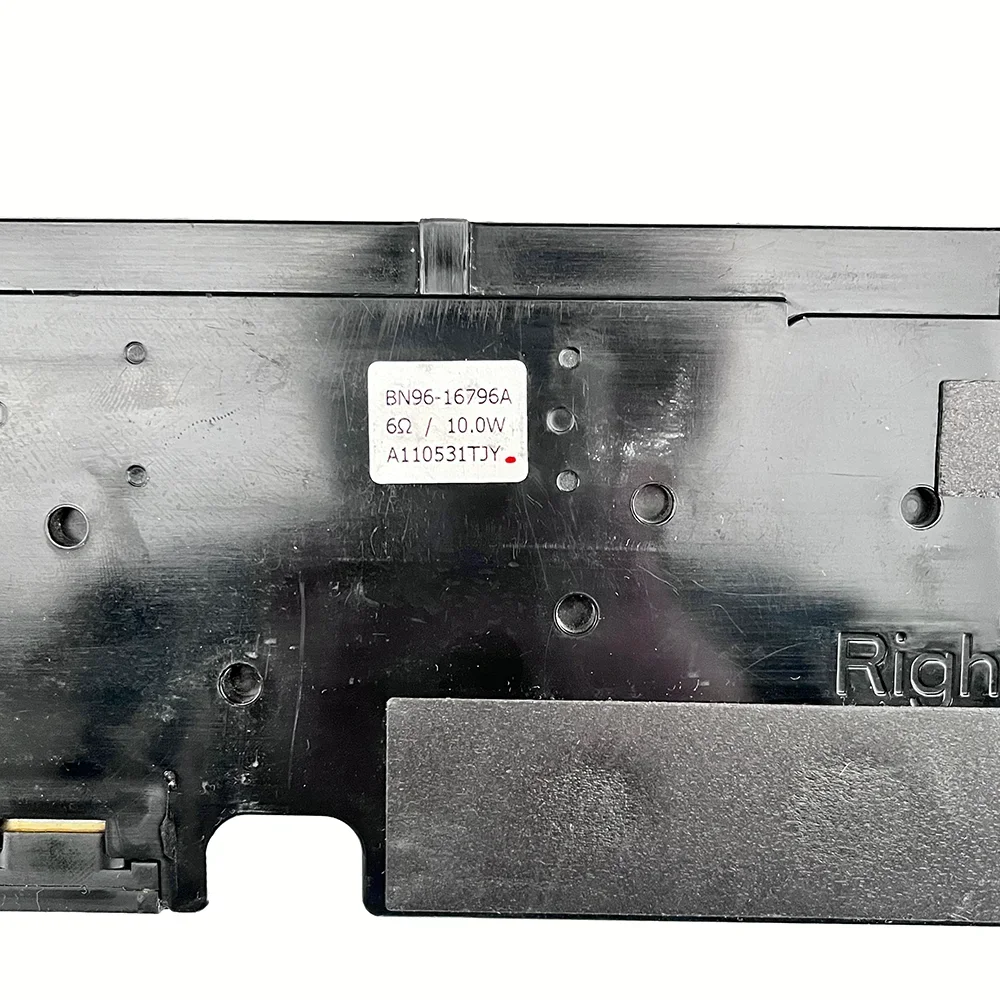 O alto-falante é para 6 ohms 10W BN96-16796A UA46D6000SJ UA55D6000SJ UA40D5000PR UN40D6300SF UN40D6050TFXZA UN40D5500RGCDF UN40D6300