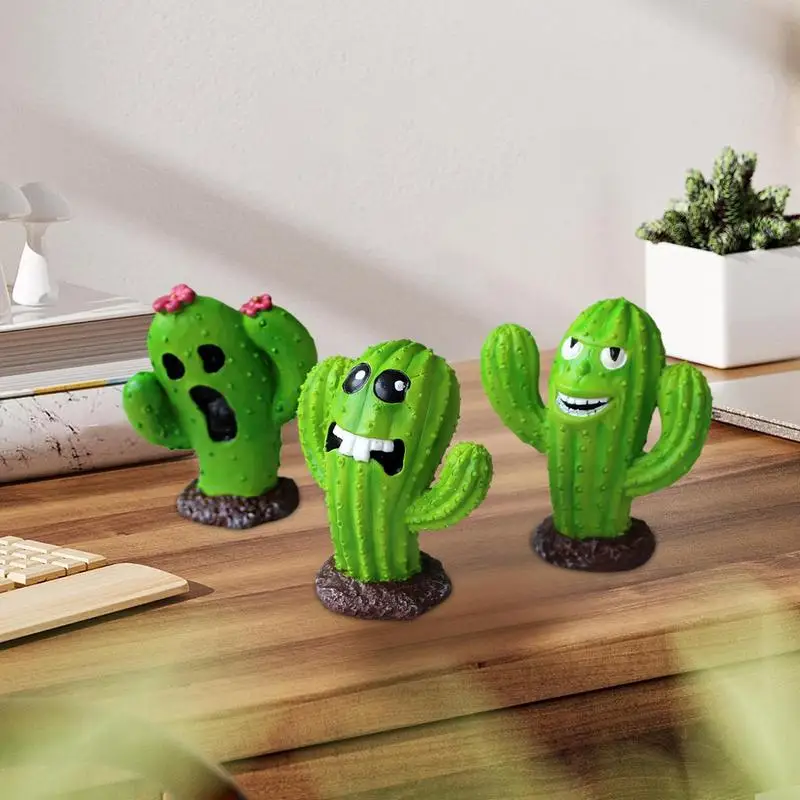 Miniature Cactus Figurine  Cactus Microo Landscape Ornament Garden Plants Potted Statue for Garden Yard Bookshelf Living Room