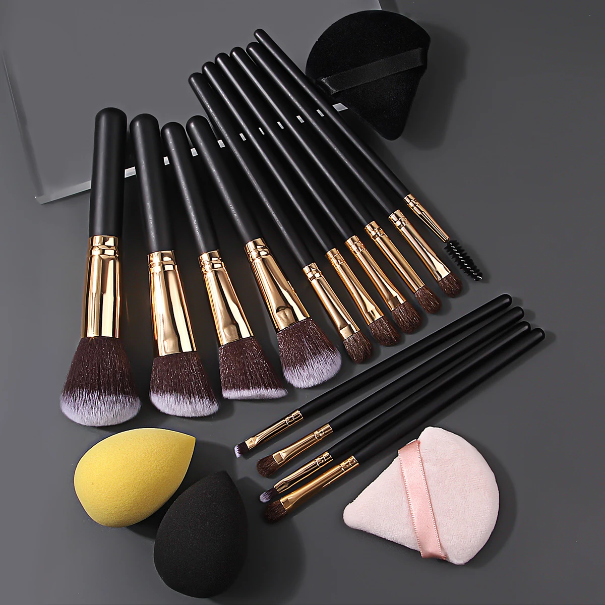 18pcs high-end makeup brush set, multi-functional facial makeup brush set + dry and wet usable makeup sponge egg powder puff