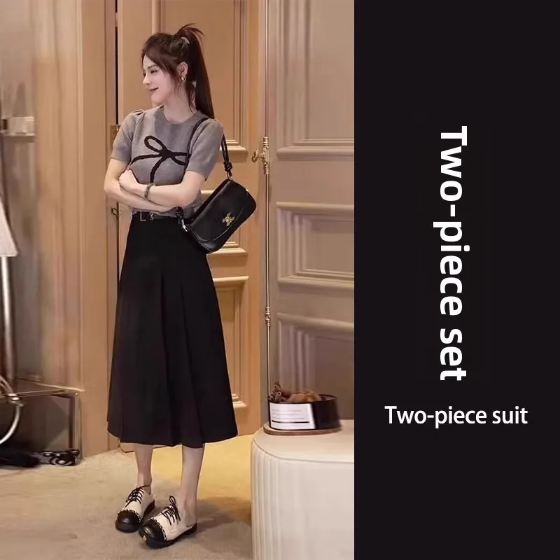 

Chic Knot Short Sleeve Top And A-Line Pleated Skirt Long Dress Women's Fashion Set Summer Season round Neck
