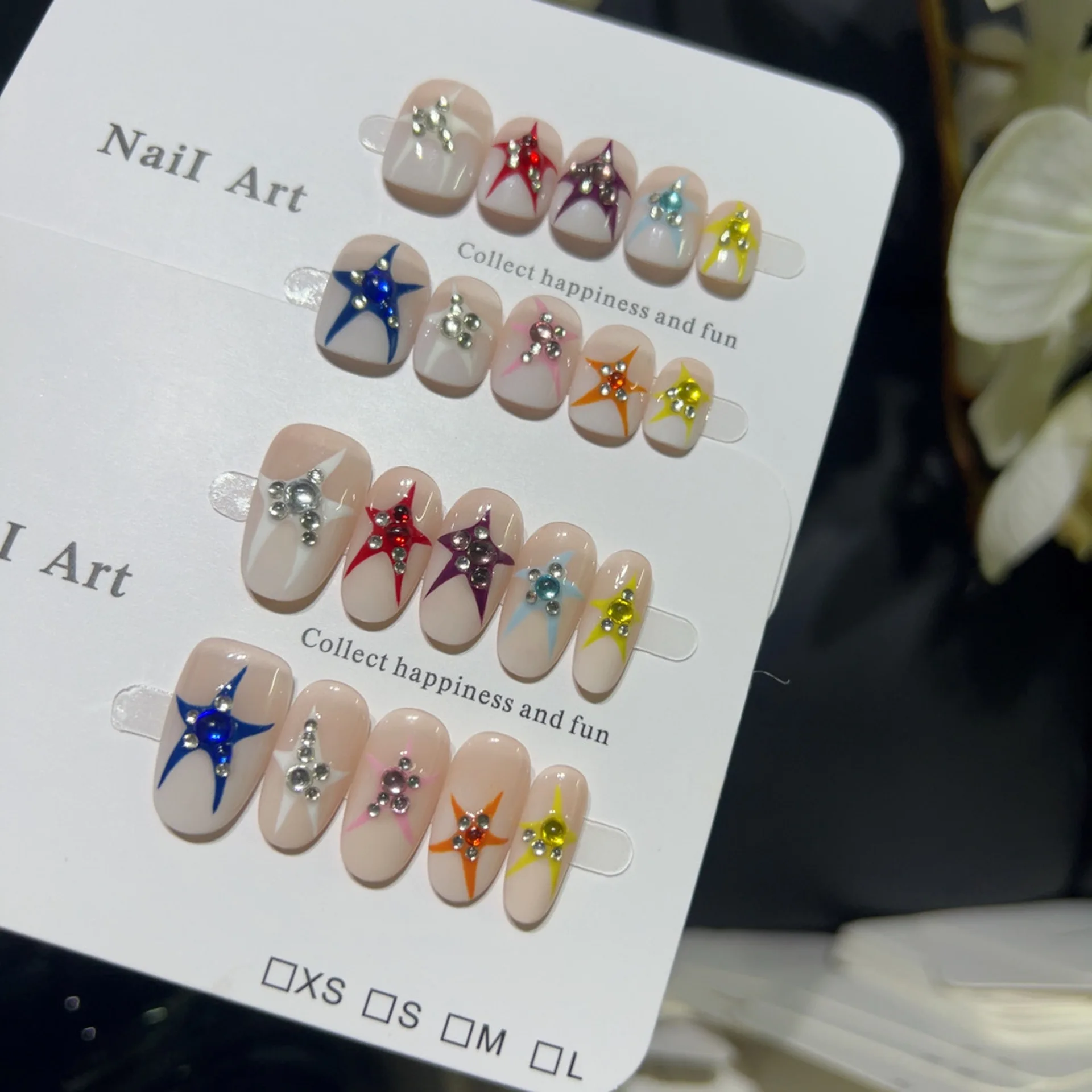 10 Stück handgemachte kurze Nägel zum Aufdrücken, Milchweiß, Farbverlauf, Strass, Stern-Design, falscher Nagel, tragbar, Y2K-Nagel für Mädchen und Frauen
