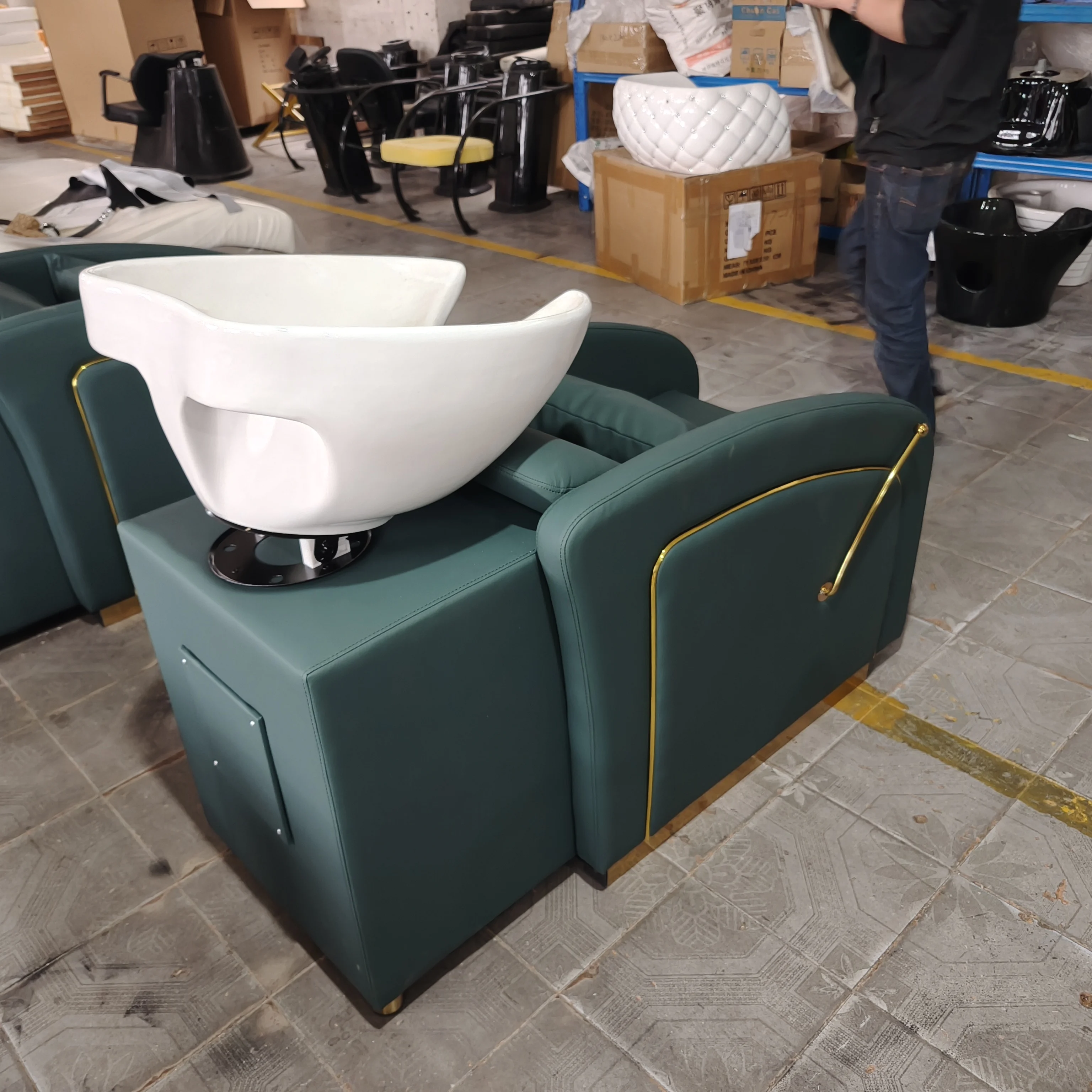 Hot Sale Modern Green Salon Spa Chair Technician Chair Shampoo Bed Set