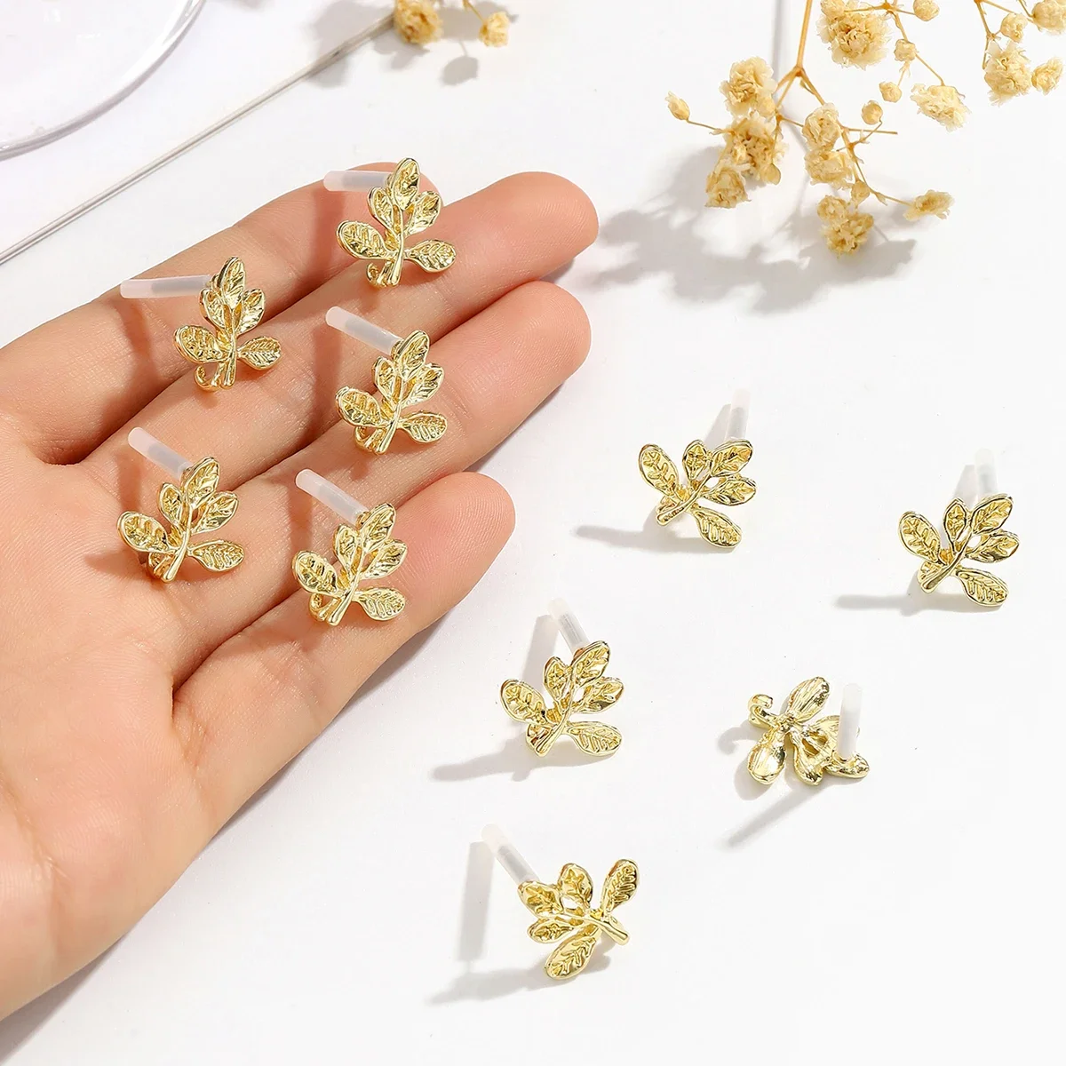 Image 7: 10 pièces bricolage boucles d'oreilles réglage mat doré carré creux étoile boucles d'oreilles connecteurs boucles d'oreilles Base pour accessoires de fabrication de bijoux