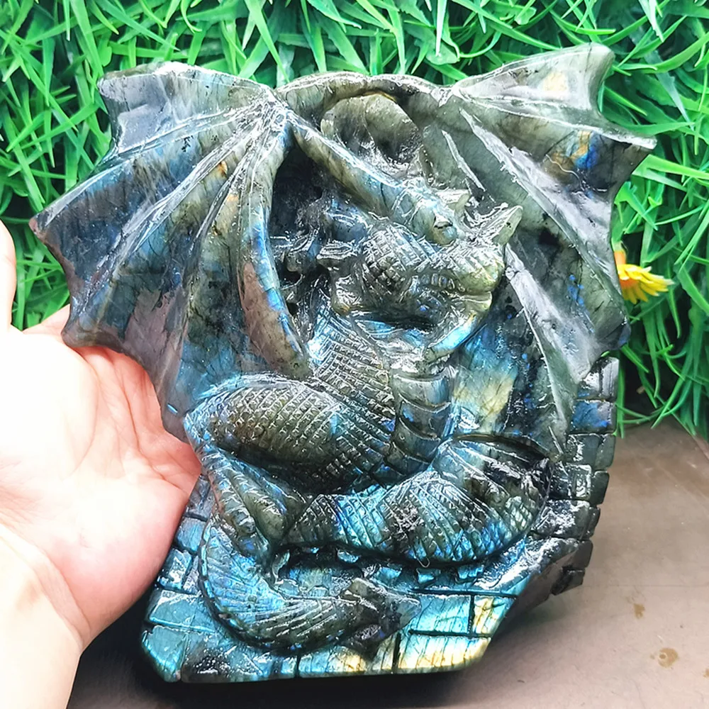 Natural quartz crystal carving of a flying dragon decoration, suitable for home decoration and ornaments
