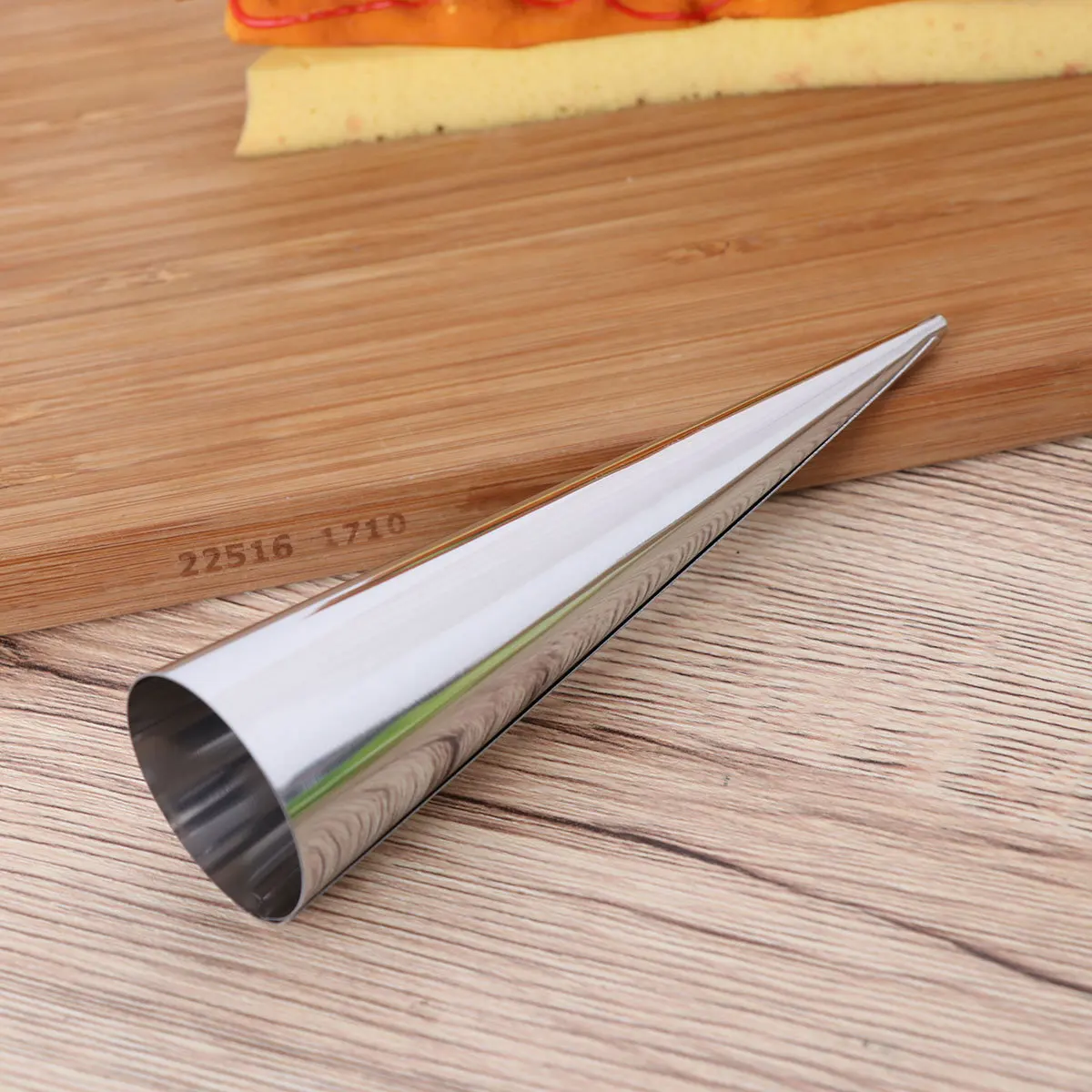 

6Pcs Spiral Cream Horn Molds Stainless Steel Easy Use Pastry Baking Molds Stackable 14cm Cake Roll Mold