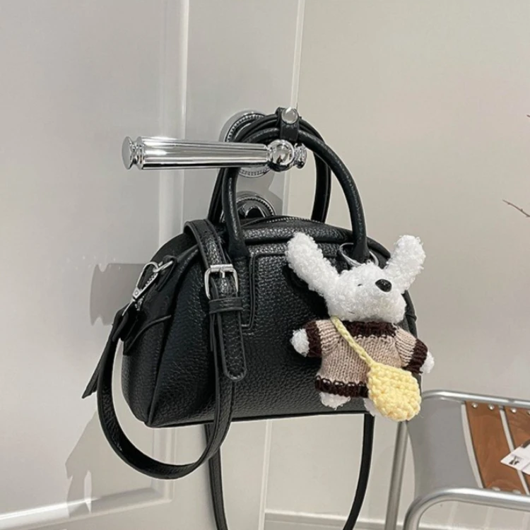 

High-end Niche Handbag Bag Women's 2026 New Fashion Commuter Shoulder Messenger Bag Going Out Tote Bag