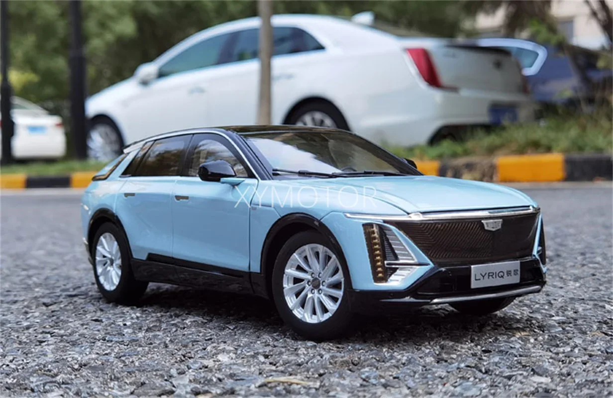 

1/18 For Cadillac LYRIQ Electric vehicle Diecast Metal Model Car Toys Gifts Hobby Blue Display Collection Ornaments