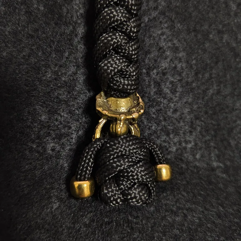 Cordino intrecciato pirata di polpo Paracord all\'aperto interessante ciondolo in corda intrecciata a mano EDC per portachiavi appeso a zaino