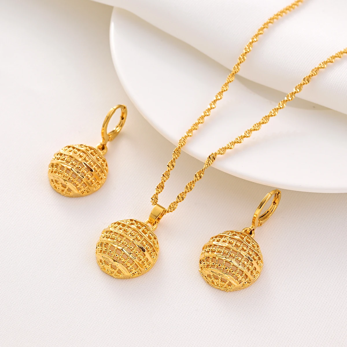 18k Gold Plated Africa dubai Cute Necklace pendant Earrings Wedding Birthday Party Jewelry Sets For Women Girl Gifts