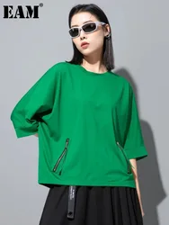 [EAM] Women Green Zipper Big Size Casual T-shirt New Round Neck Three-quarter Sleeve Fashion Tide Spring Autumn 2024  1DH5948