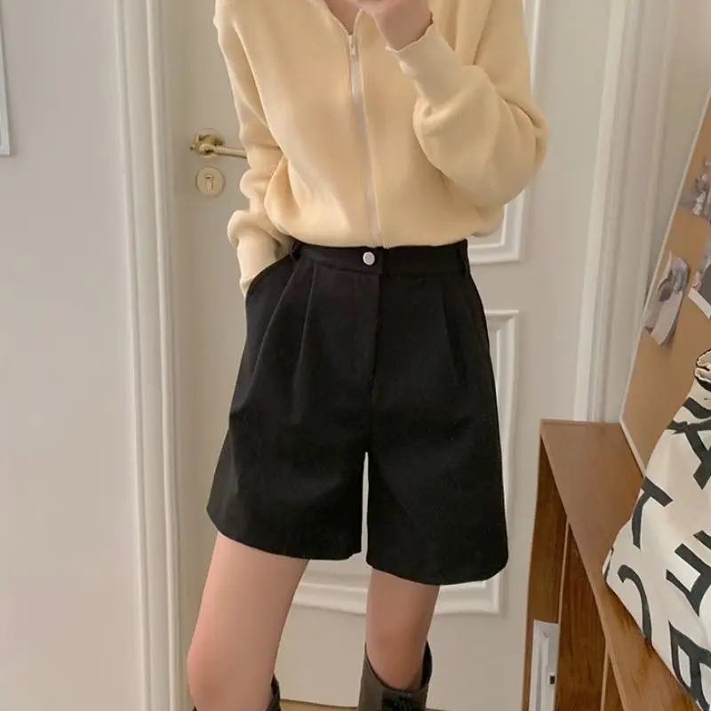 

2025 New Summer Lady Korean Concise Solid Pants Women Baggy Medium Length Short Pants Girls Casual Thin High Waisted Shorts