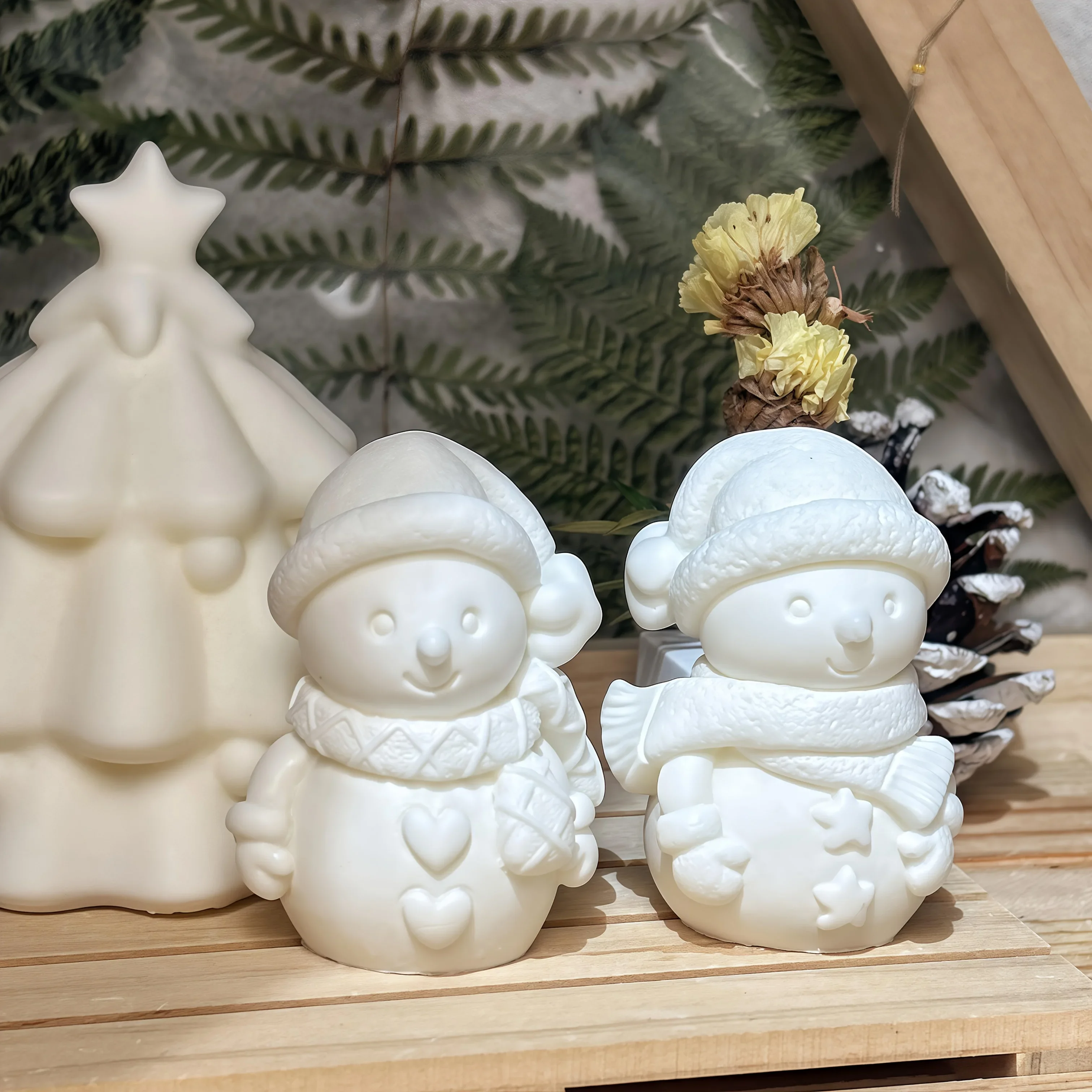 3D Schneemann Silikon-Gießform mit Herzförmigem Ausschnitt und Ausdrucksstarken Augen, für Seife und Gips; Weihnachtsdekoration, Duftend – Detail 6