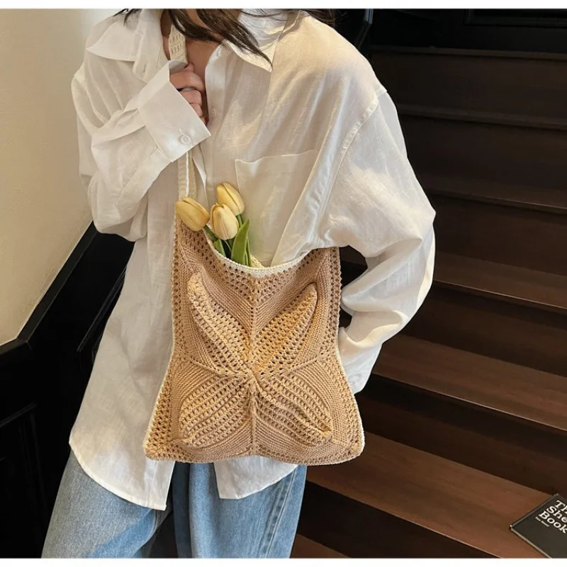 

Trendy And Simple Women Crossbody Bag In Soft Leather For Casual Everyday Use And Errands