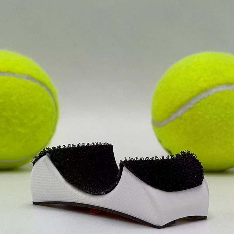 منتقي كرات التنس الرائد مع مقبض منحني للاستخدام المريح، مجموعة كرات متسقة على المحكمة المتنوعة قطعة واحدة