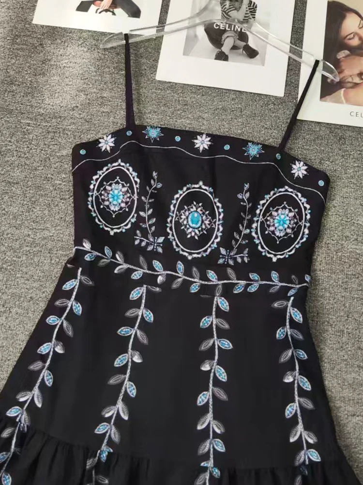 Designer retro positioning print sexy suspender dress 2026 summer women's fashion multi-layered pleated A-line tutu skirt