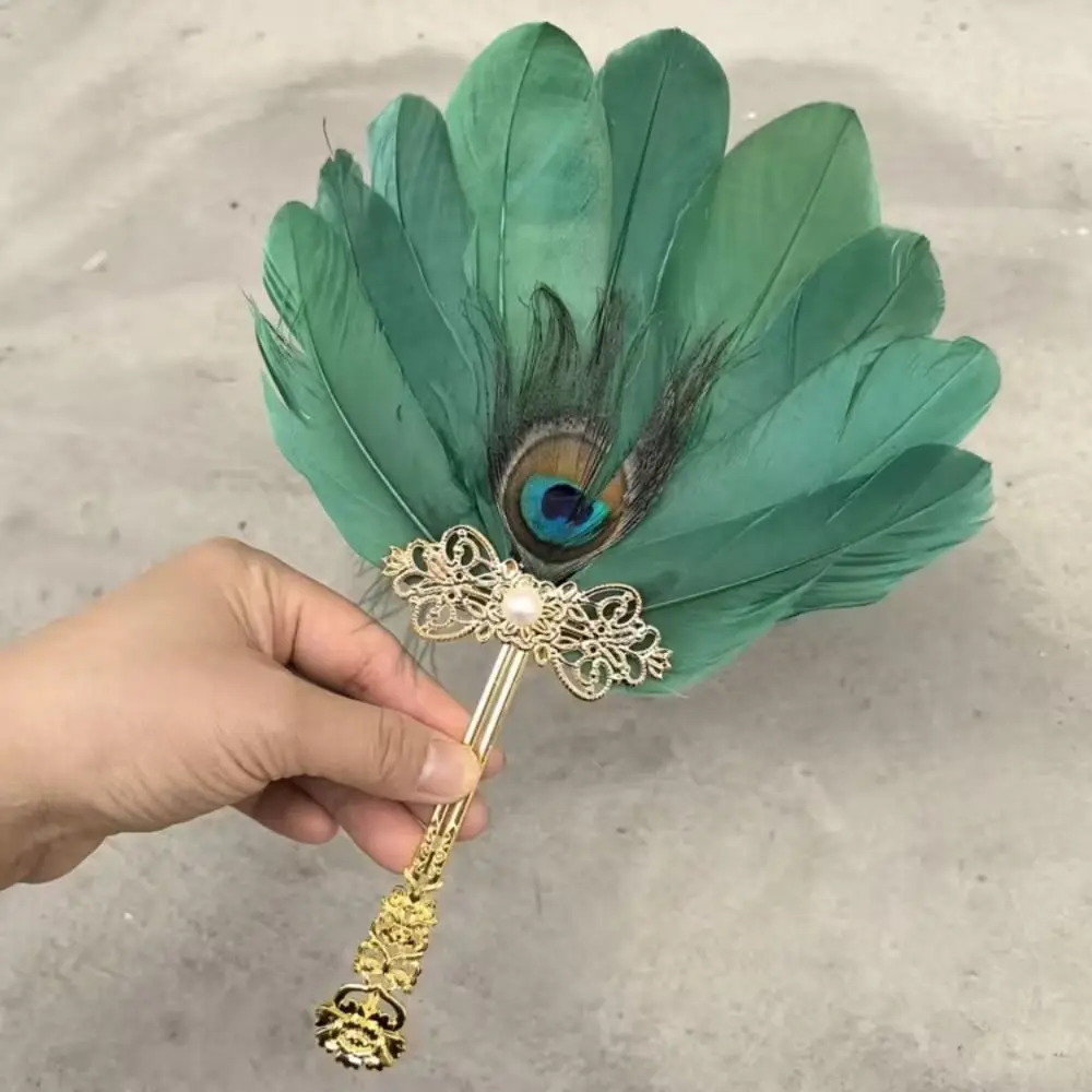 Ancient Style Elegant Peacocks Feathered Fan with Chinese Style Small Dance Performances Fan Costume Prop Fan