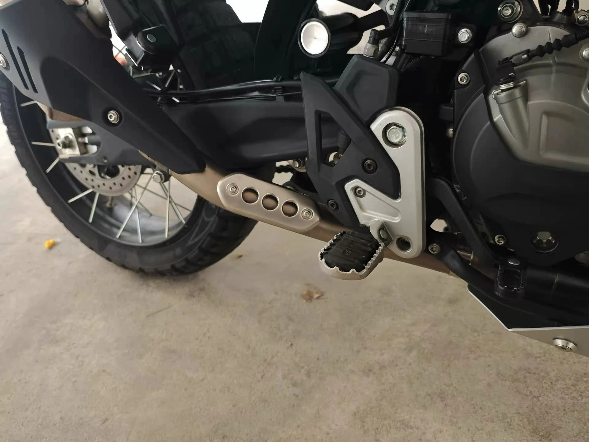 For Titanium Alloy Front Mid-Section Straight-Through Exhaust Pipe for CFMOTO 450MT Matching Original Factory Diameter Universal