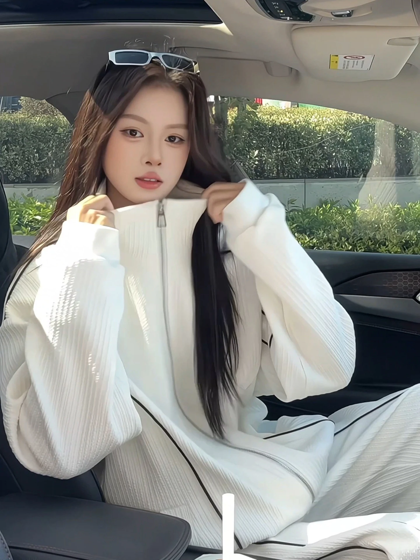 

White Texture Striped Sports Set ex Early Autumn ular Open Cardigan Sweatirt Loose Feelings Matching Set