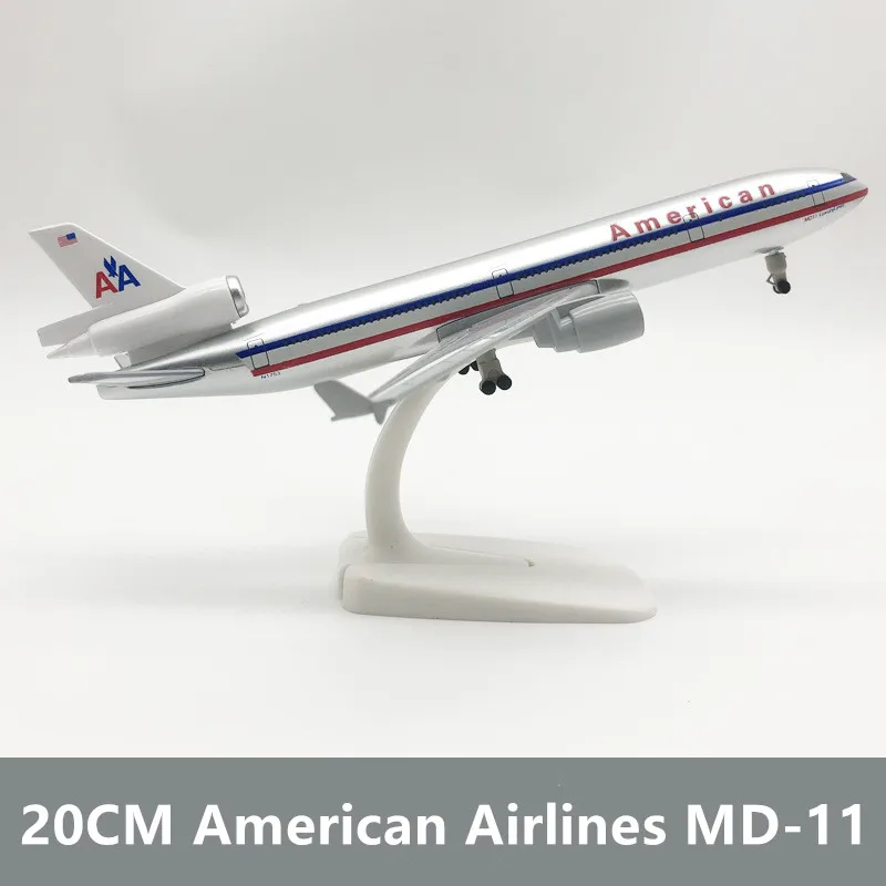 20cm Model American Airlines MD-11 Diecast Alloy Airplane Airways Aircraft With Stand Landing Geer Collection Display Gifts Fan