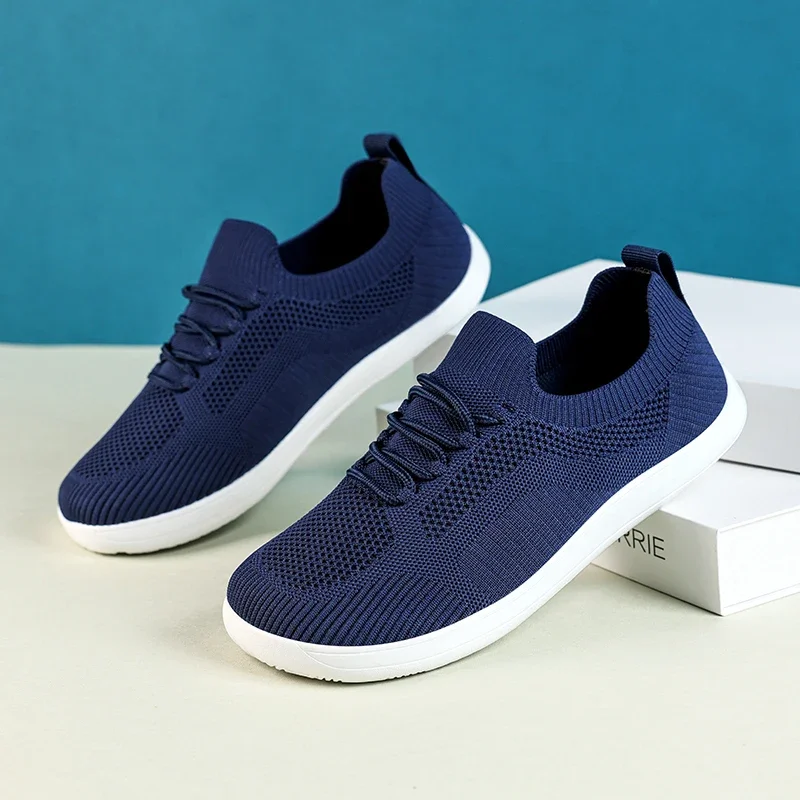 

Новые модные кроссовки босиком с широким носком, дышащая обувь на мягкой подошве с сеткой, универсальные повседневные кроссовки для пар с круглым носком