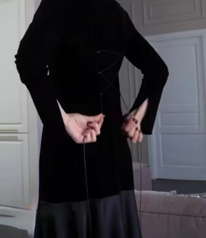 Autumn Women's Gold Velvet Long Sleeved Top with Patchwork Satin Large Swing Dress Temperament Commuting Retro Elegant Dress