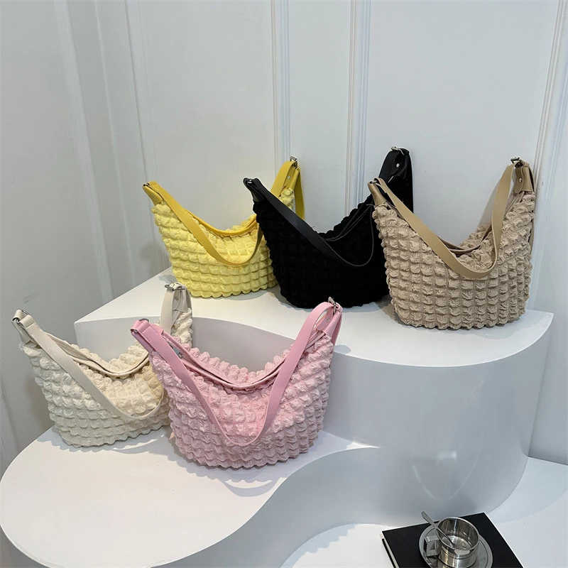 

Модная сумка через плечо из пузырчатой пленки, складная сумка для подмышек, простая сумка-тоут для женщин и девушек, темпераментная вместительная сумка, сумка для хранения