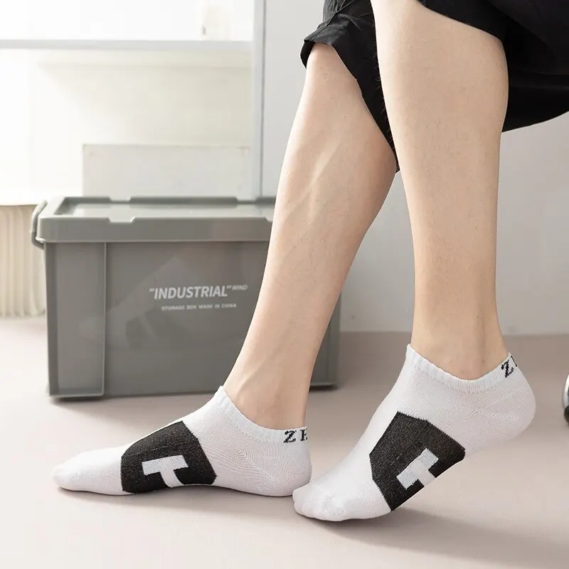 5 Pairs Summer Thin Men Sports Breathable and Comfortable Letter Boat Socks Ins Fashion Sweat-absorbing Short Socks