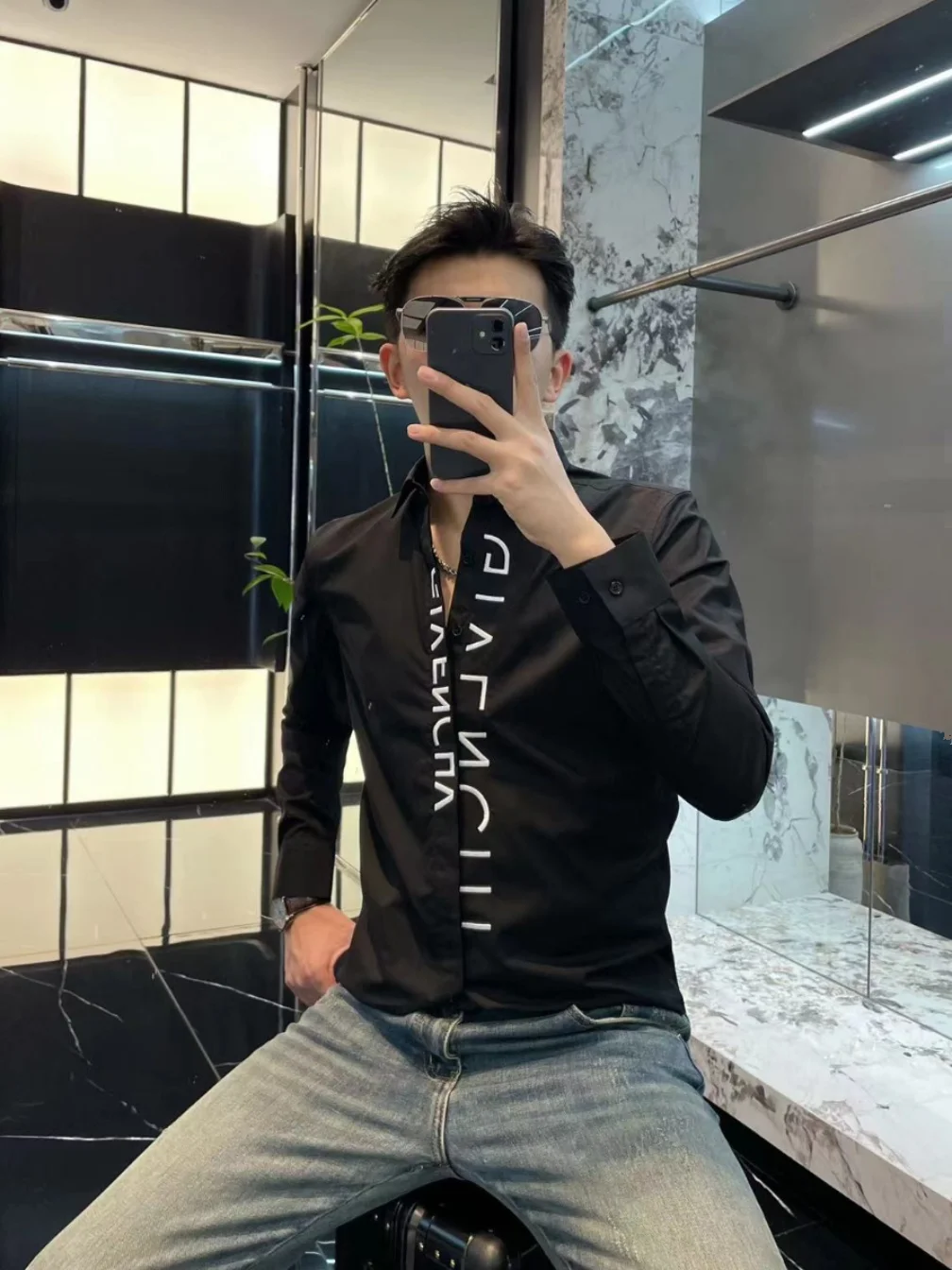 

Весна 2024: Мужская приталенная повседневная рубашка с длинным рукавом, однотонная, деловая, в европейском стиле, с буквенным принтом, бренд Gick