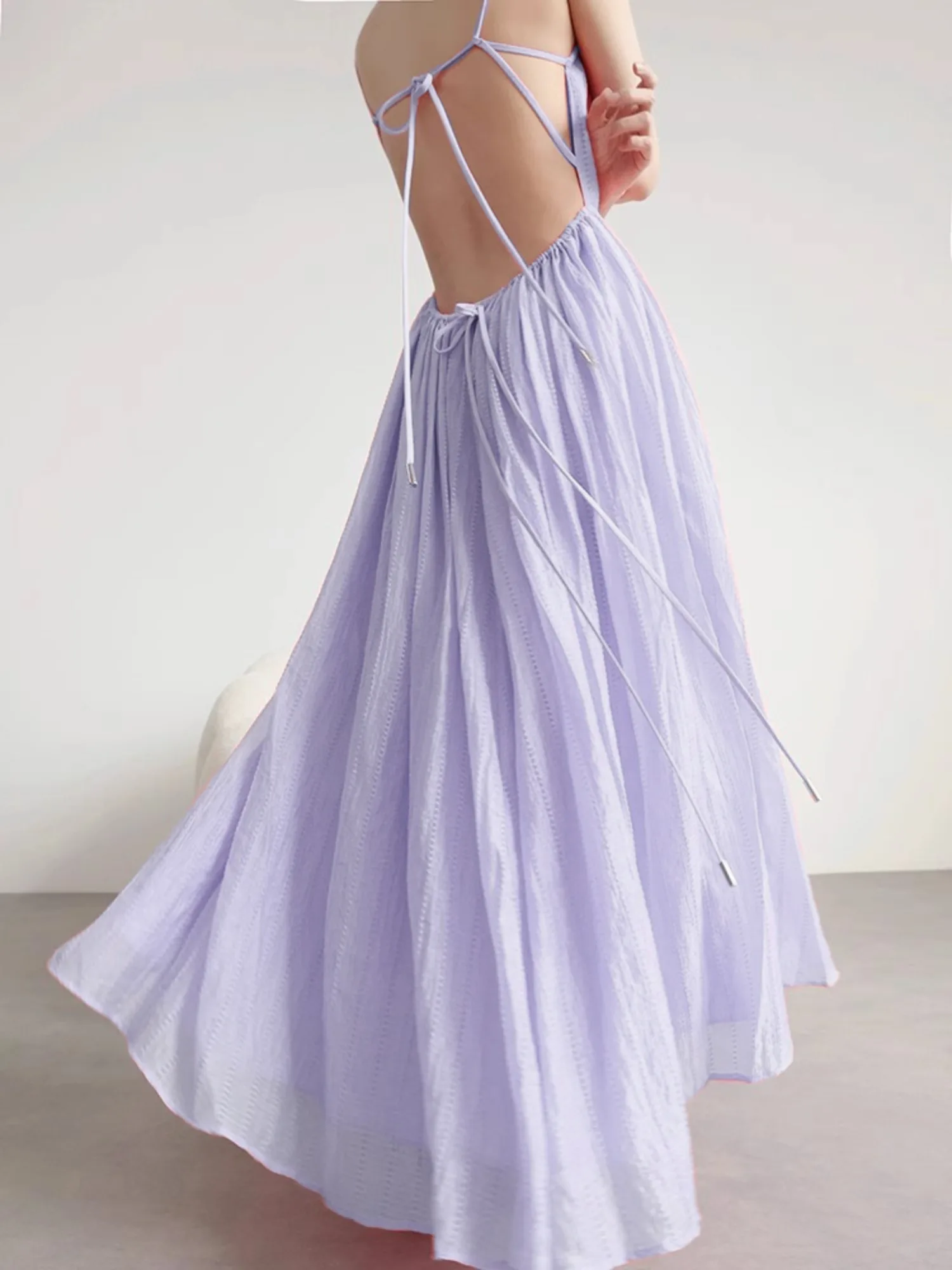 

Светло-фиолетовое платье с открытой спиной, женское летнее праздничное платье-спагетти без рукавов, облегающее уличное платье, шикарная тканевая женская одежда