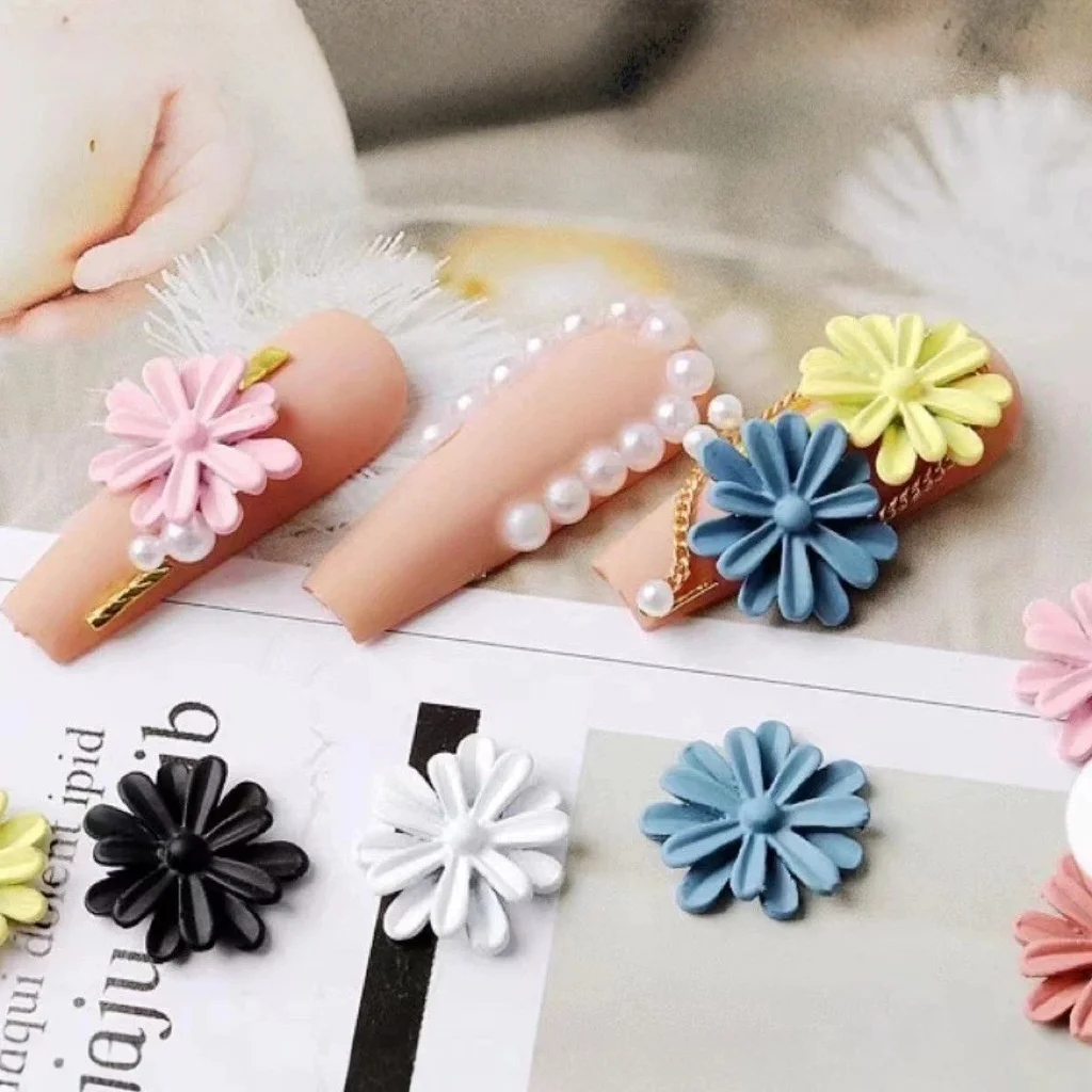 

20pcs/lot Japanese Summer White Flower Daisy Nail Art Parts Decorations Supplies Professionals Nails Accesorios Designs Charms