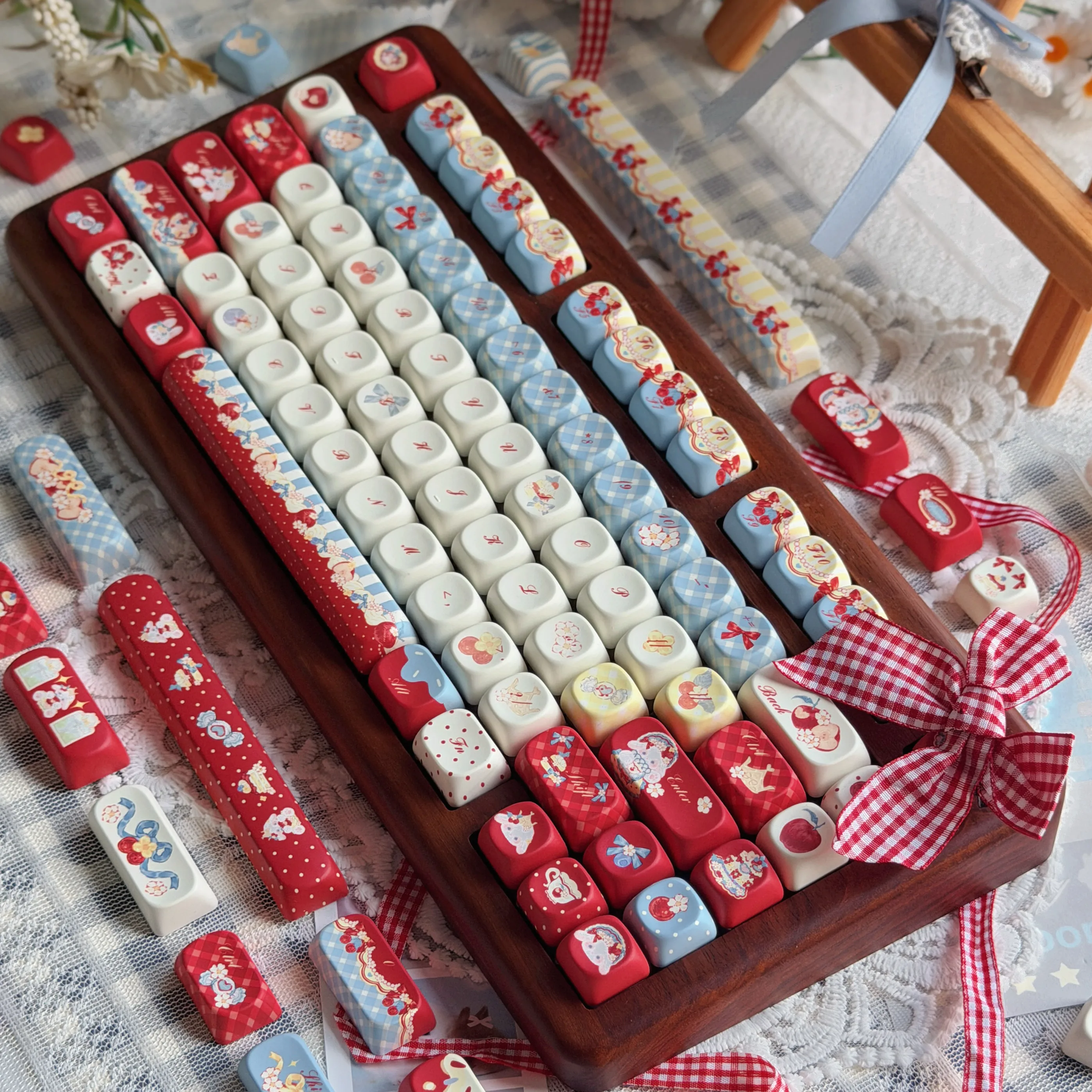 MAIMOOO Princess Tea Party Keycaps Cherry Moa High PBT Thermal Sublimation Keyboard Red Retro Keycaps