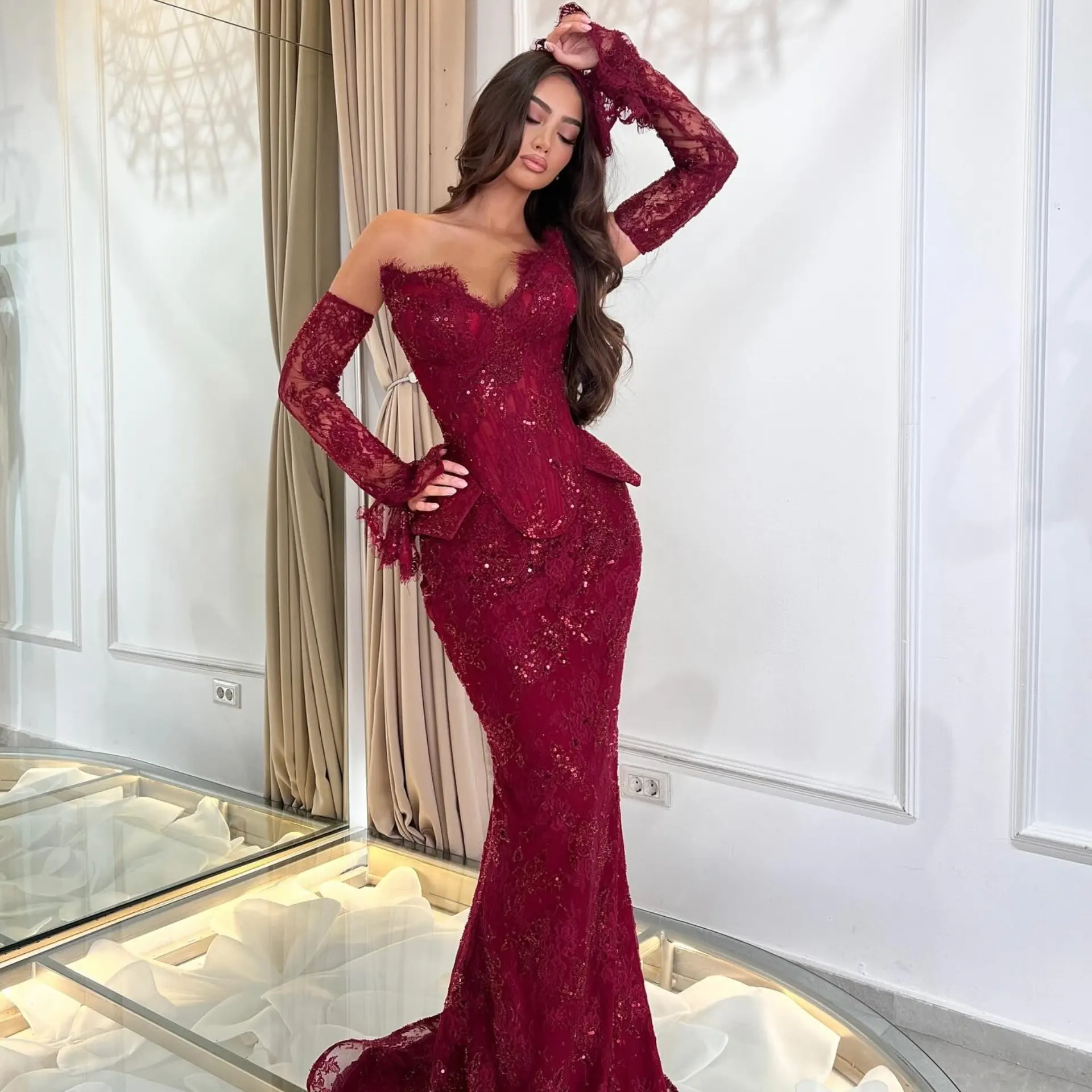 

Бордовое кружевное платье русалки с открытыми плечами, новинка 2024, вечернее платье с длинными рукавами и блестками, вечернее платье для свадебного гостя, красная дорожка