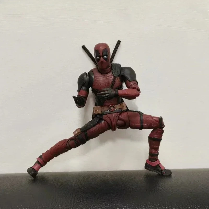 

16cm Superhero SHF Deadpool 2 Action Figure Collection Movable Marvel Figurine decoration Model Children Gift Toy