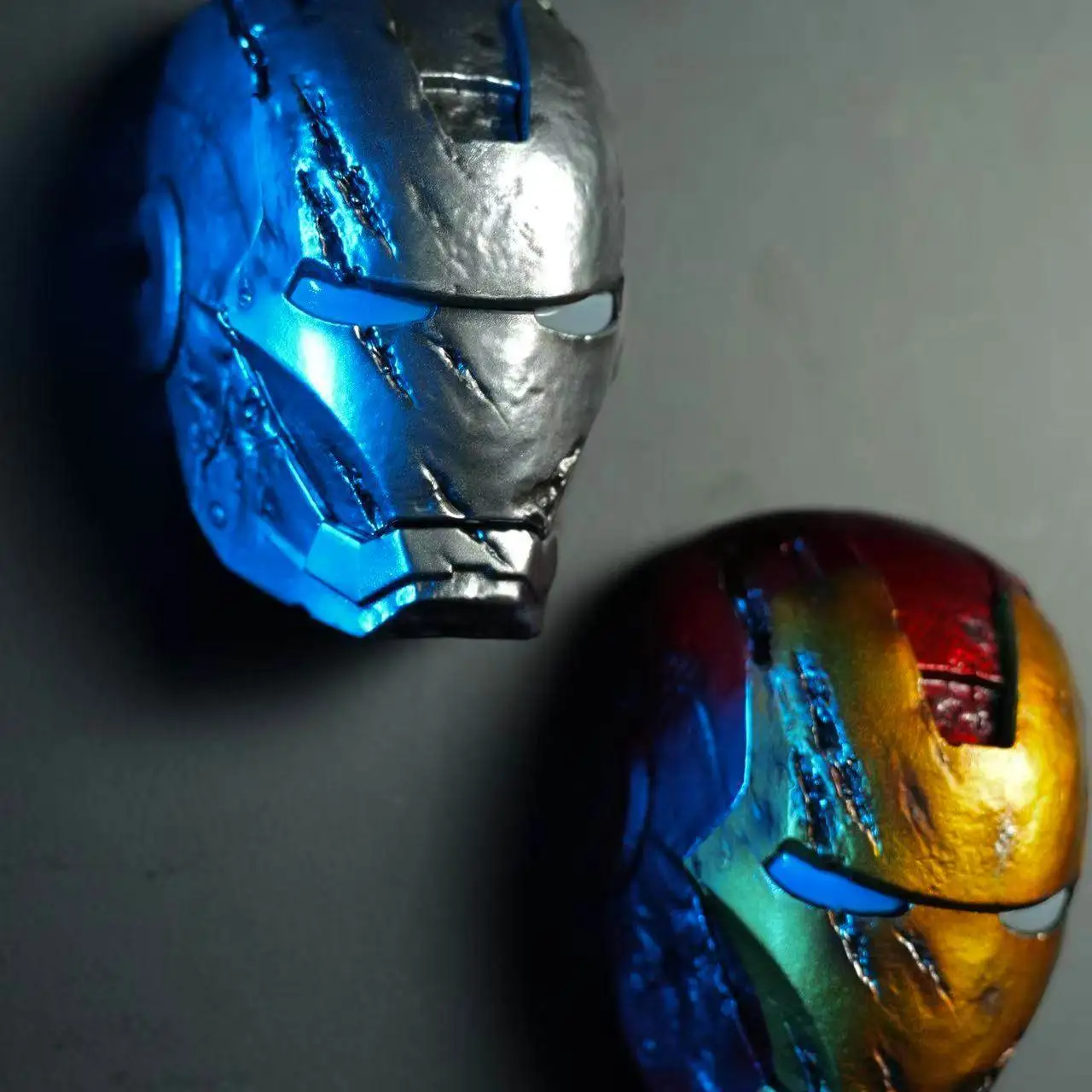 

Магнит на холодильник Mr. Mouse: Статуэтка Железного Человека в масштабе 1/4, с LED-подсветкой, в стиле «Битый в бою», для декора дома и кухни, для коллекционеров Marvel