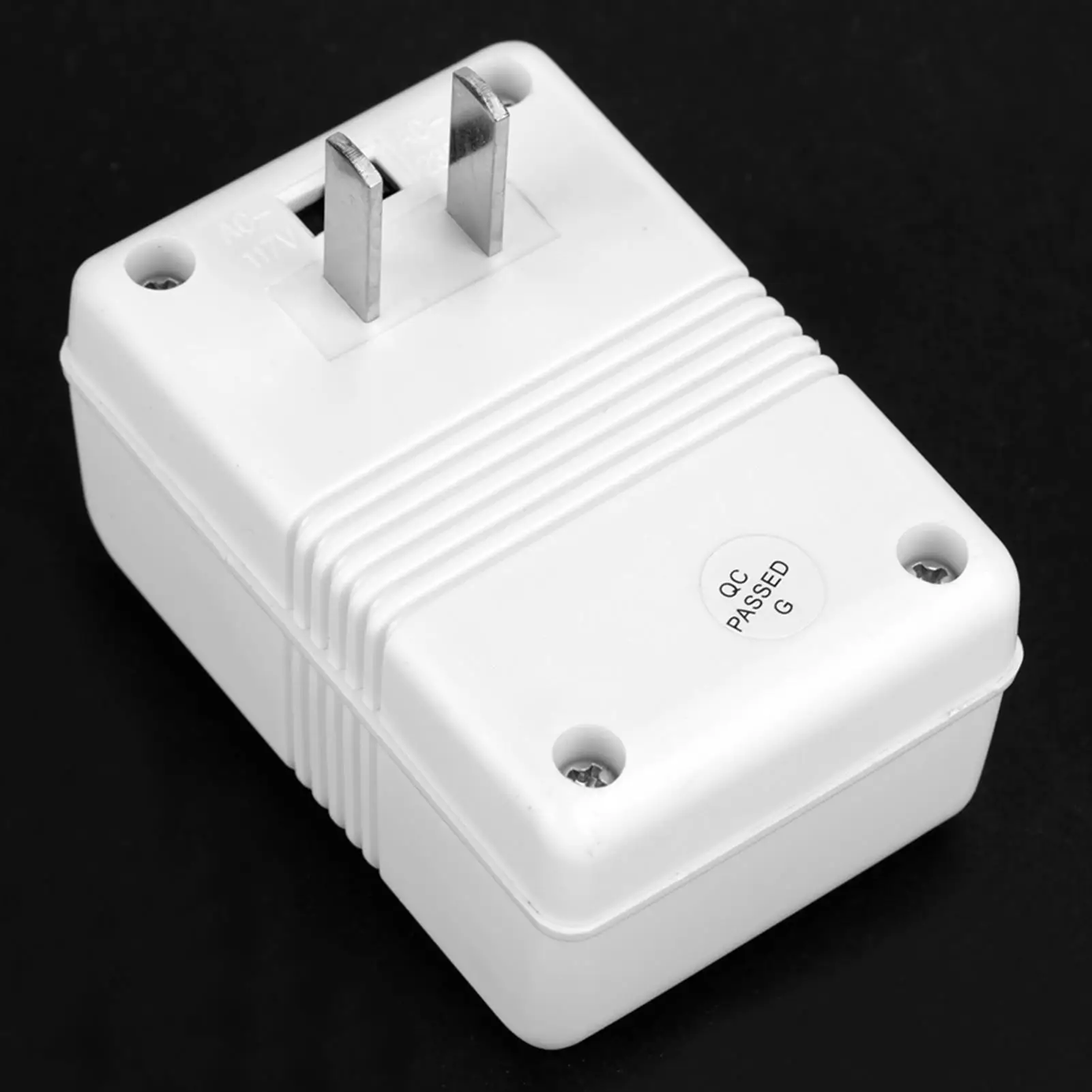 70W 110/120V to 220/240V Step-Up&Down Voltage Converter Transformer-CN Plug