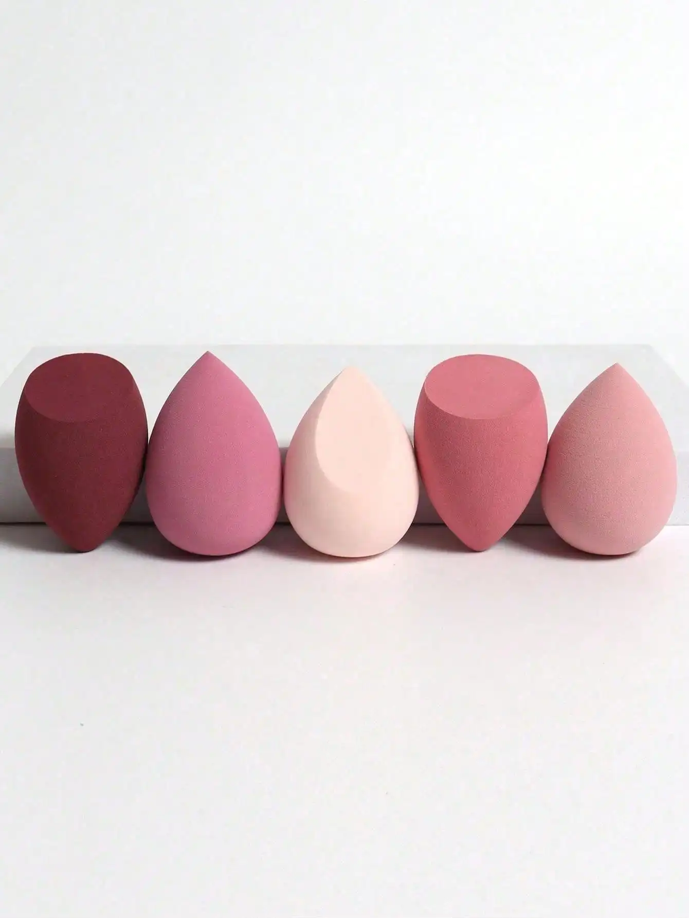 Set di spugne di bellezza senza lattice da 5 pezzi: doppio uso bagnato e asciutto, perfetto per il trucco della base impeccabile, ottimo rapporto qualità-prezzo