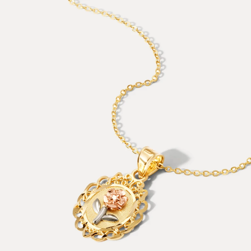 Vintage Gold Color Flower Pendant Necklace For Women Retro Hollow Frame Rose Charm Necklace Wear Daily Jewelry Birthday Gift
