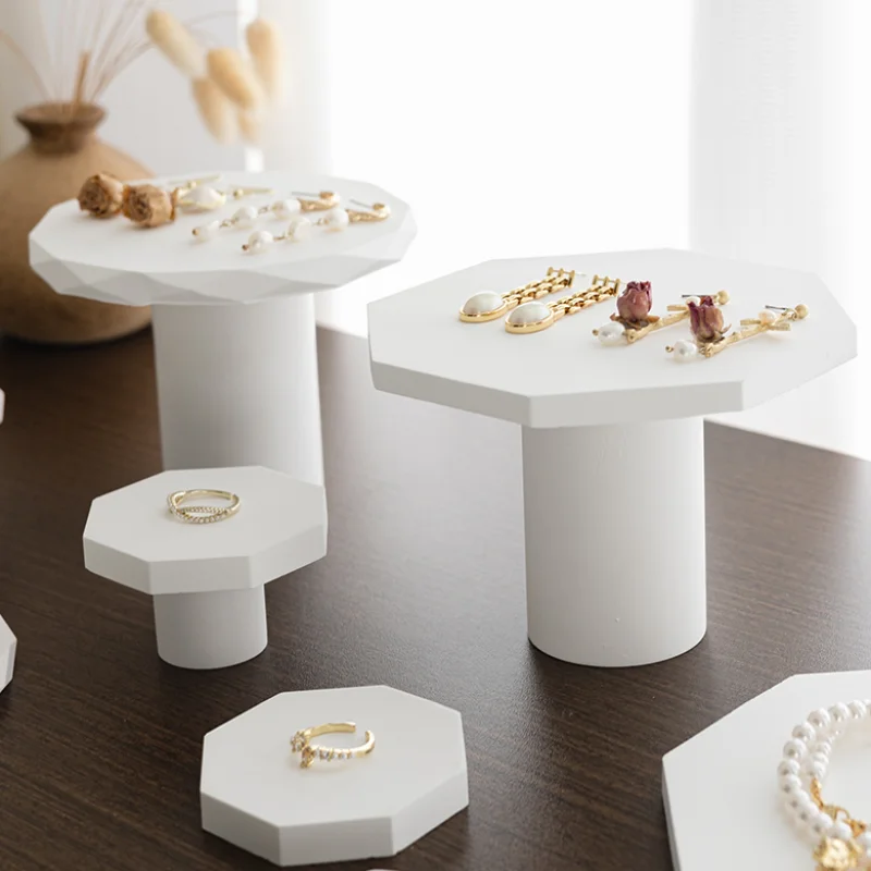 Plaster Round Display Tray Stand High Table Jewelry Earrings Ring Necklace Tray Display Props Room Decor Interior Accessories